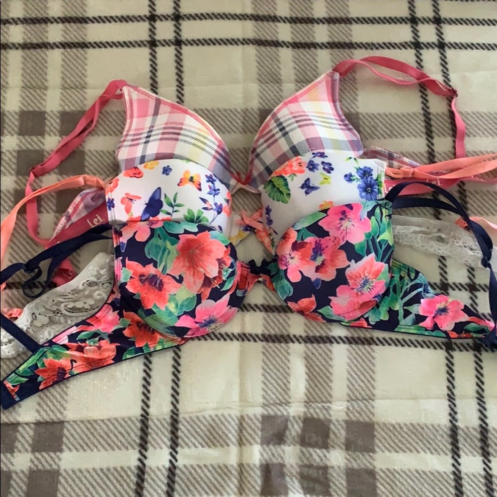 3 bras